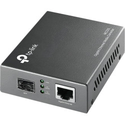 Медиаконвертер TP-Link MC220L 1000 Мбит/с RJ45 - 1000 Мбит/с SFP-слот с поддержкой модулей MiniGBIC, переключающийся адаптер питания, возможность установки в шасси